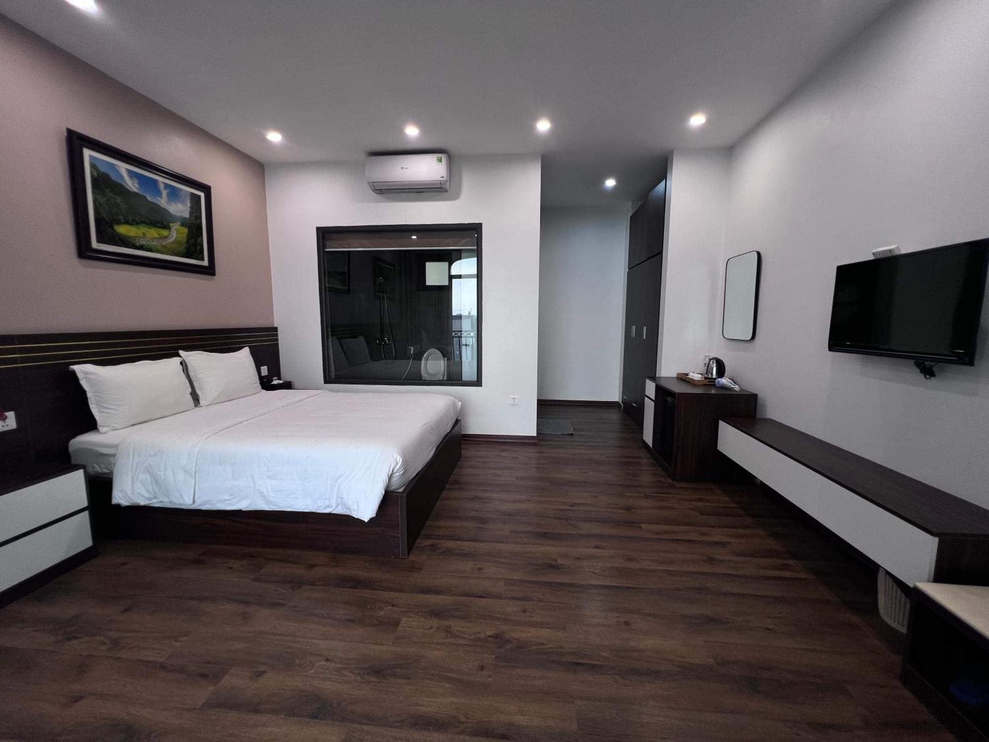 Lotus Hotel Ninh Binh Buitenkant foto