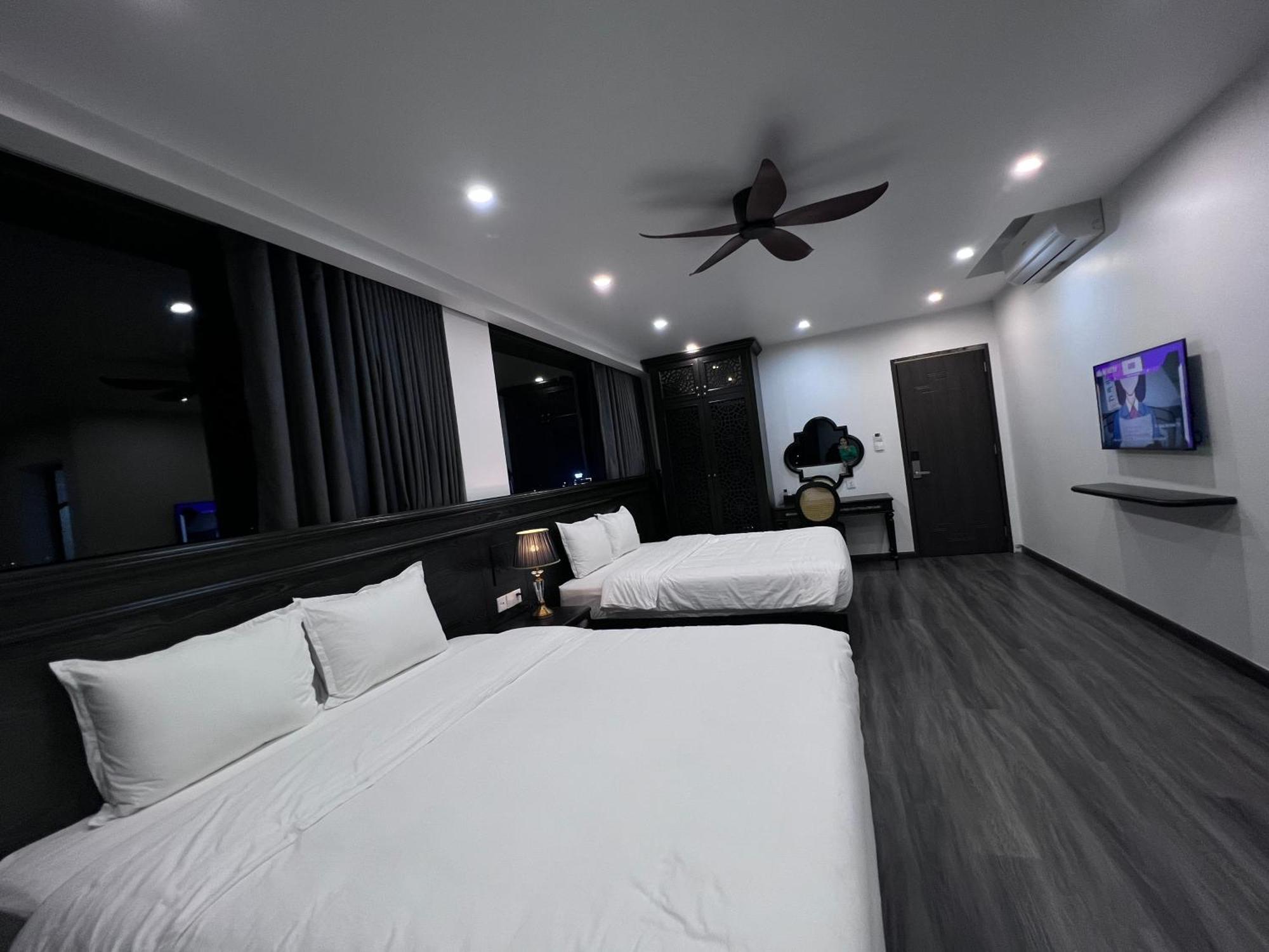 Lotus Hotel Ninh Binh Buitenkant foto