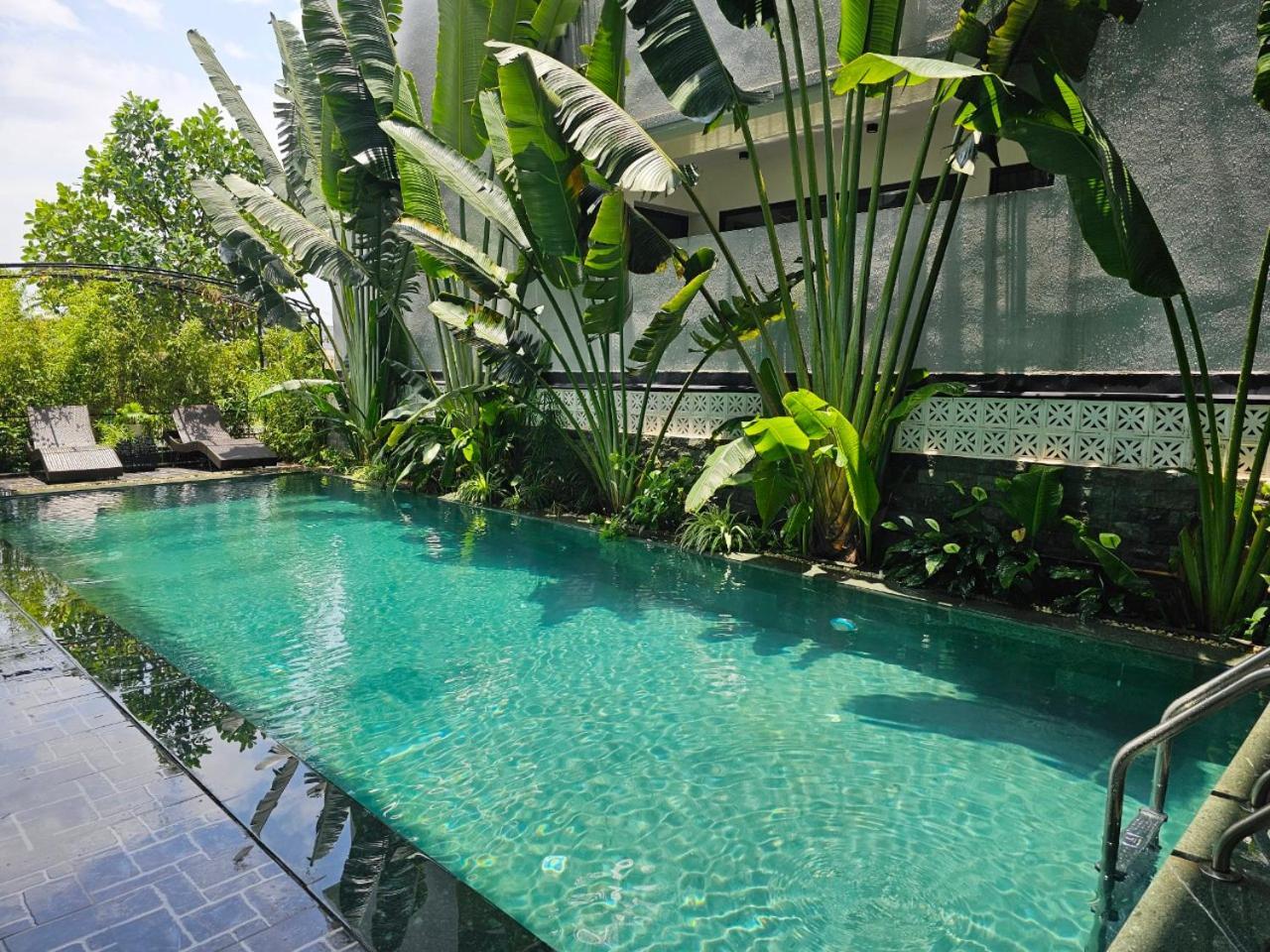 Lotus Hotel Ninh Binh Buitenkant foto