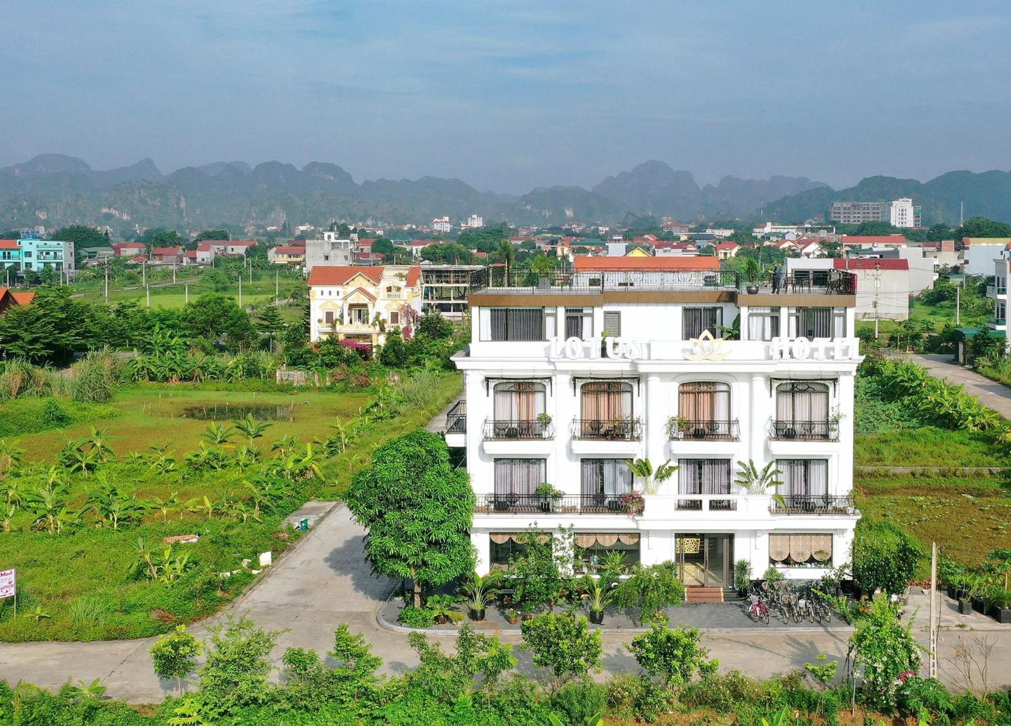 Lotus Hotel Ninh Binh Buitenkant foto