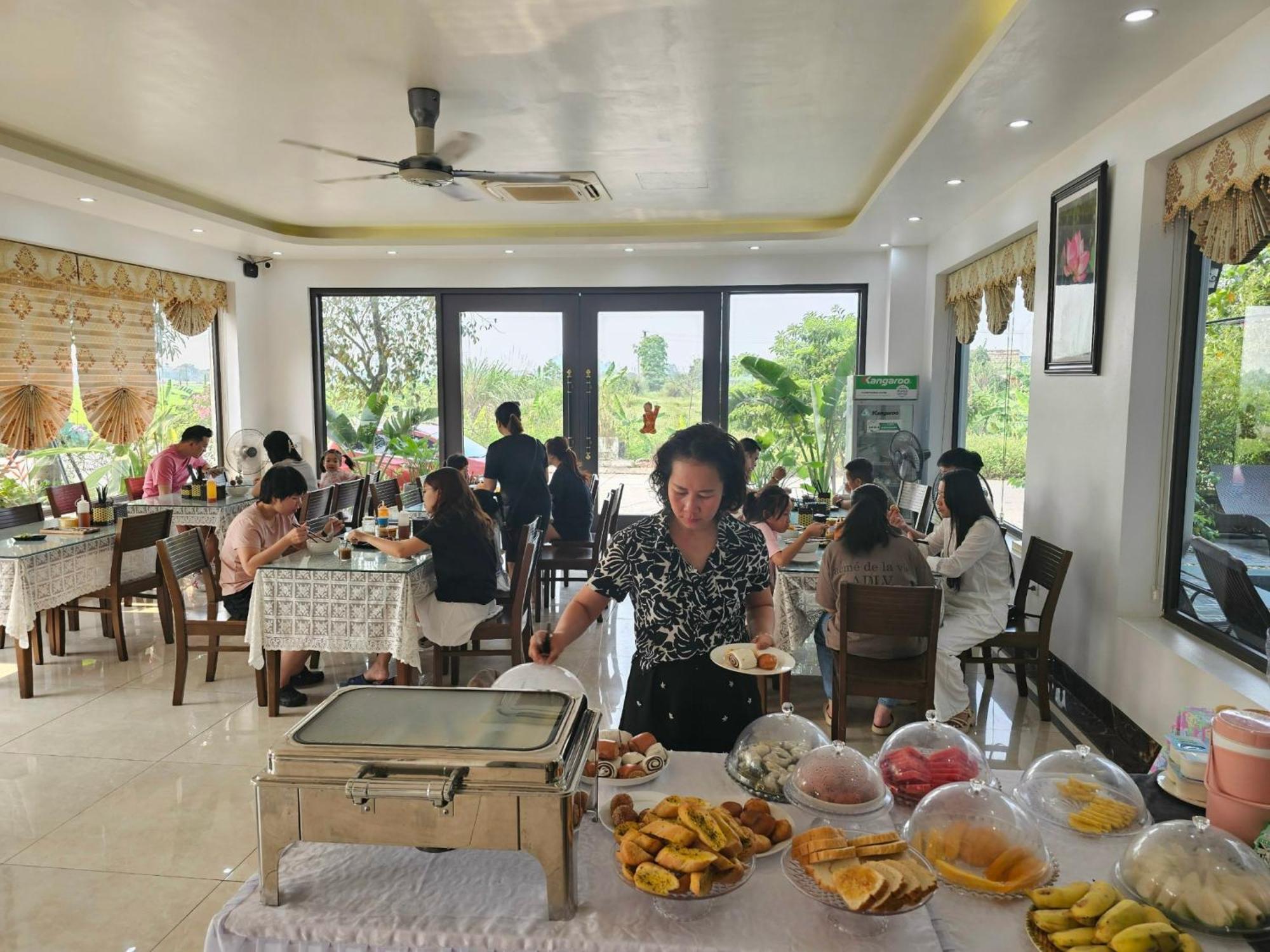 Lotus Hotel Ninh Binh Buitenkant foto