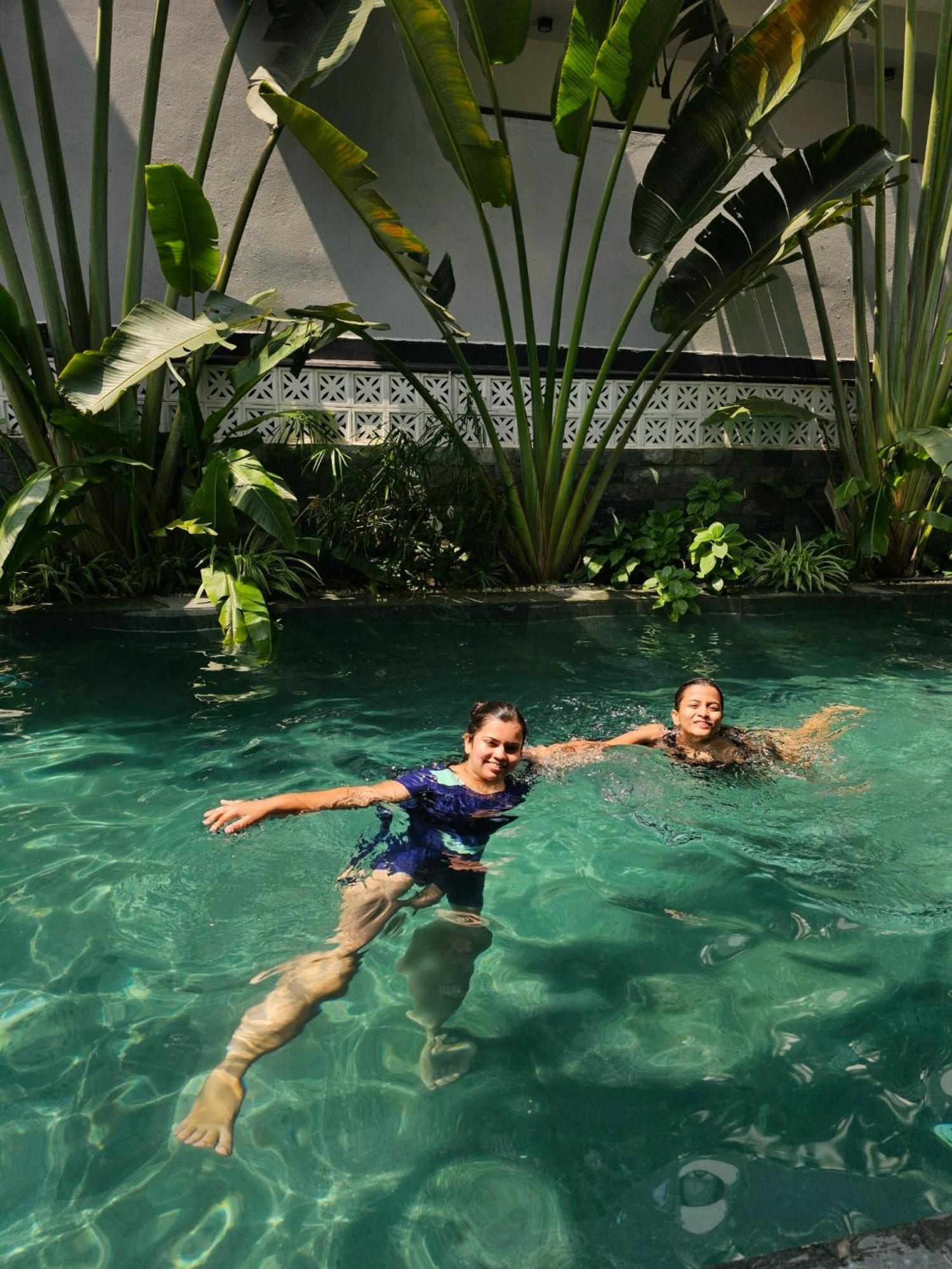 Lotus Hotel Ninh Binh Buitenkant foto